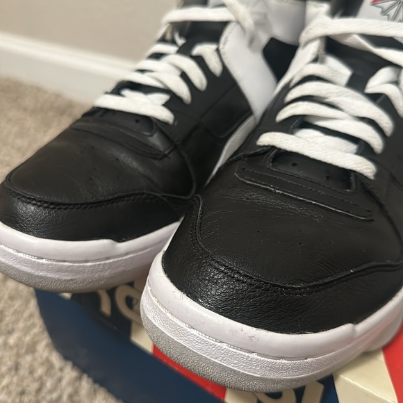 Reebok BB 5600 Archive - Black and White High-Top Sneakers - Picture 12 of 17